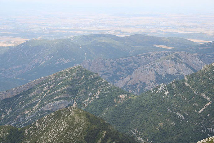 Vista de la cara sur y el pico Borón