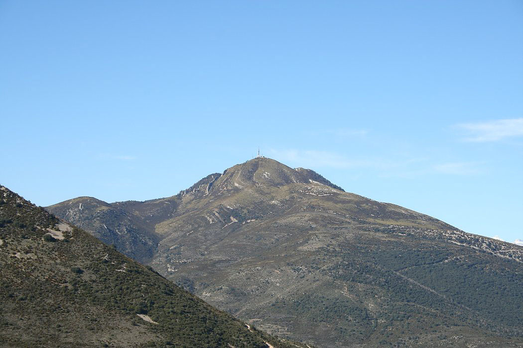 Vista del cercano Pico del Aguíla
