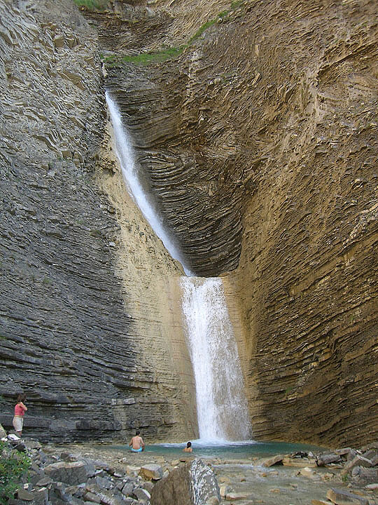 Vista del salto de agua