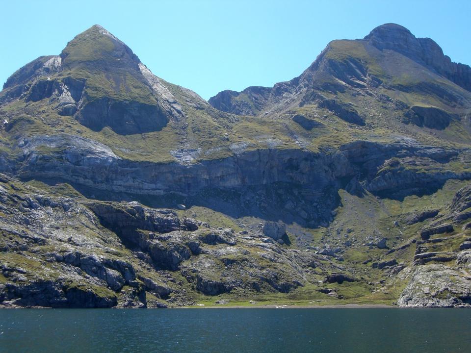 Ibón de Estanes