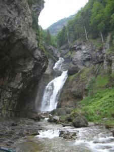 Cascada del estrecho