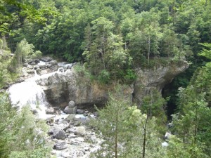 Mirador y cascada de Arripas