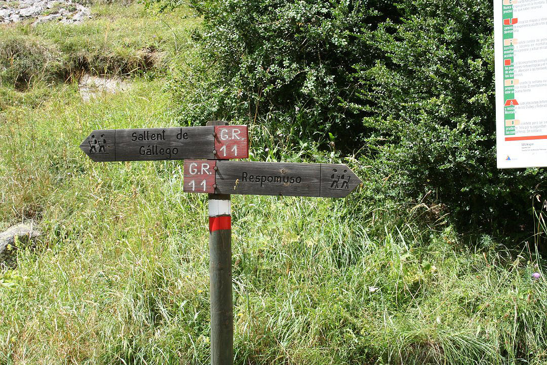 Señalización de acceso al Refugio