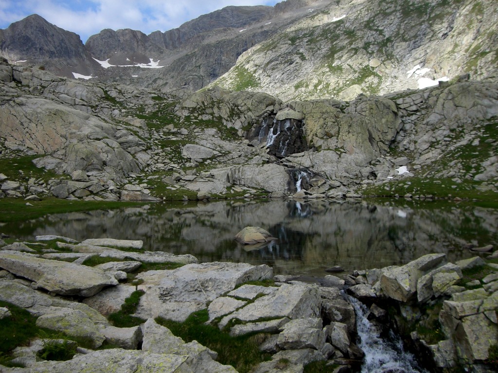 Torrente y pequeñas balsas