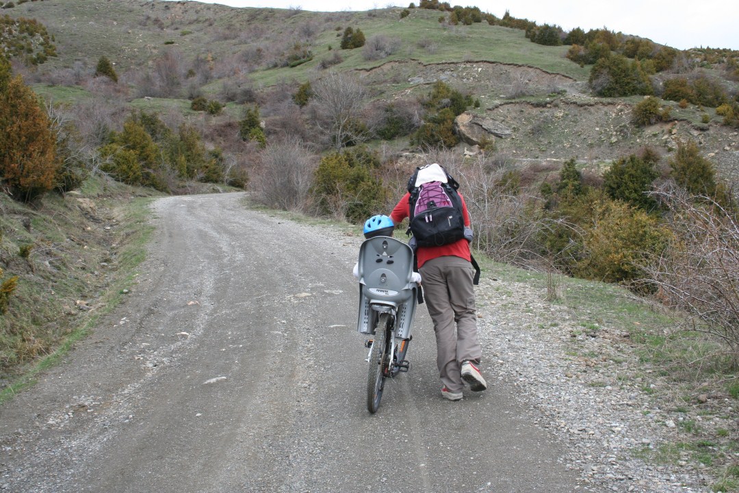 En ocasiones el esfuerzo nos hace bajar de la bici