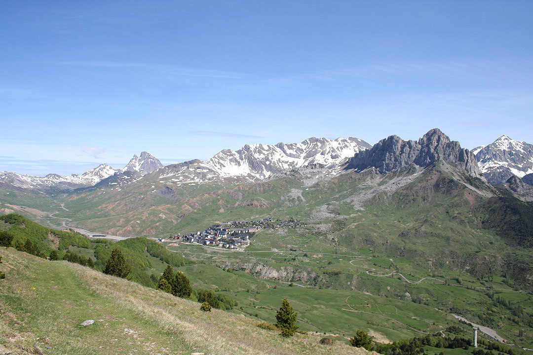 Vista de Formigal Peña Foratata y Midi Ossau