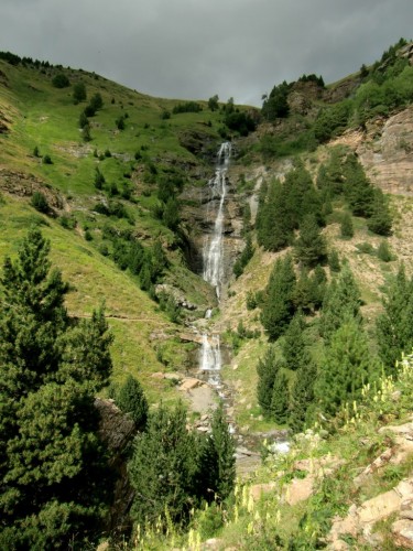 Bom 2 375x500 Cascadas de Ardonés