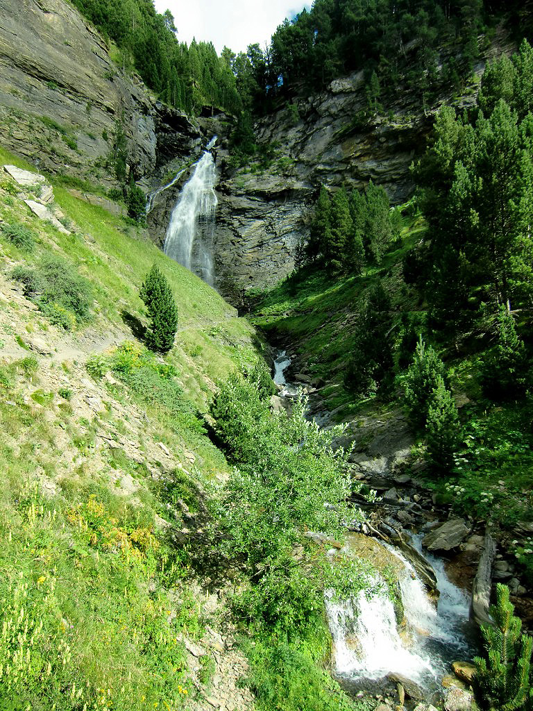 Cascada del Bom o del Barranco de Ardonés