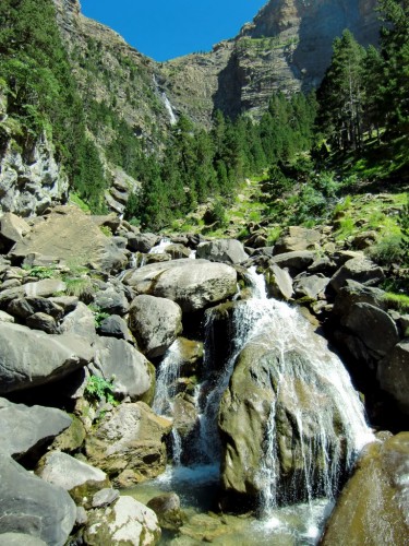 Cotatuero primera 375x500 Pradera de Ordesa   Cascada de Cotatuero