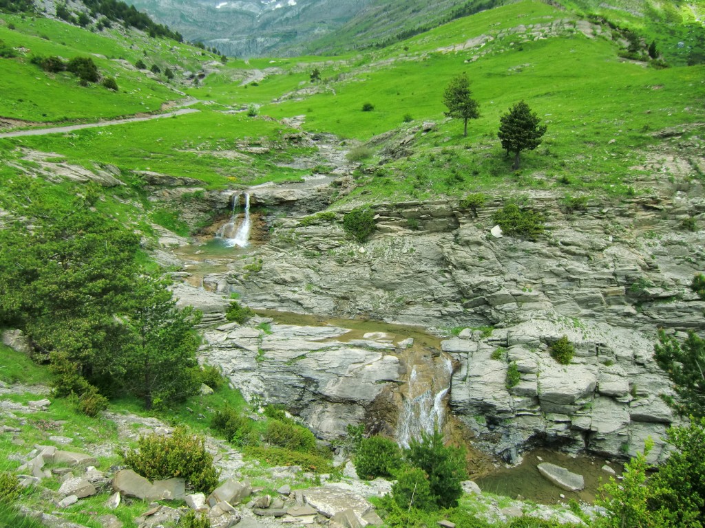 Cascadas y pozas en el Barranco de Igüer