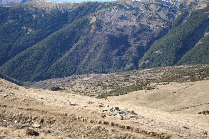 Vista del pueblo abandonado de Otal