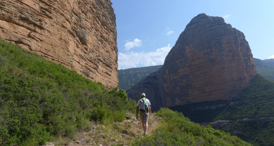 Sendero que conduce al desfiladero del Salto de Roldan