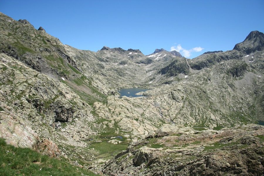 Vista del Ibón de Bramatuero